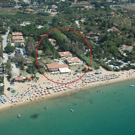 Baia Del Sole מלון 2*